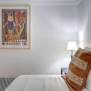 Apartment Unique Sao Bento Ideal For A Group, Lisbon