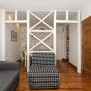 Typical Portuguese In Sao Bento Appartement