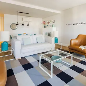 Chiado Square Apartments | Lisbon Best Apartments ליסבון